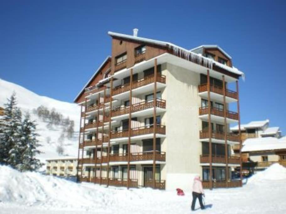 Photo de T2 aux 2 Alpes - pied des pistes - centre station