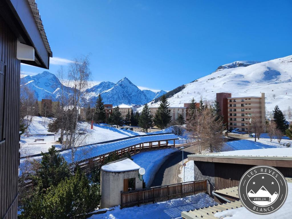 Photo de Les rêves blancs, appartement de standing. les 2 alpes