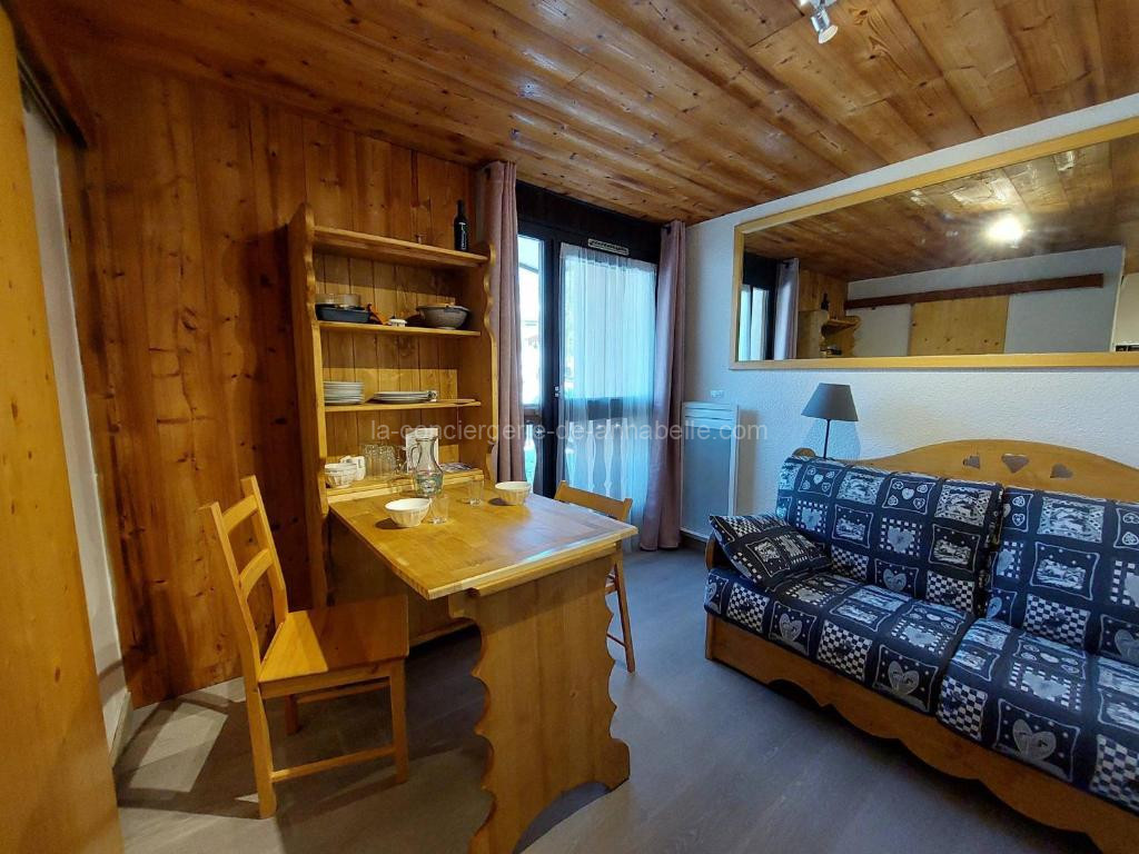 photo de Studette rénovée pour 2 au pied des pistes, centre Les Deux Alpes - FR-1-516-134