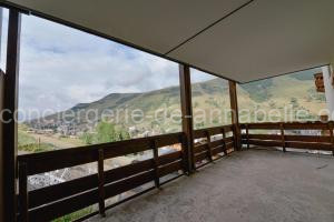 Modern apartment in the Alps à Les Deux Alpes