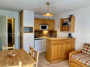 Studio confortable, pied de pistes au cœur des Deux Alpes, animaux admis - FR-1-811-26 à Les Deux Alpes