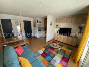 APPARTEMENT RESIDENCE COTE BRUNE, CENTRE STATION, PIED DES PISTES, 30m2, 4 ou 5 pers, PARKING GRATUIT, WIFI à Les Deux Alpes