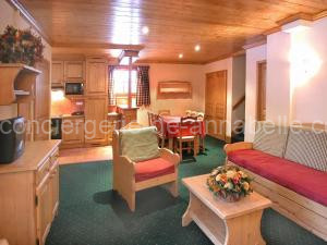 Comfortable apartment with balcony in France à Les Deux Alpes