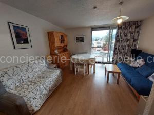 Studio centre station avec balcon, parking, près des pistes pour 4 pers - FR-1-516-42 à Les Deux Alpes