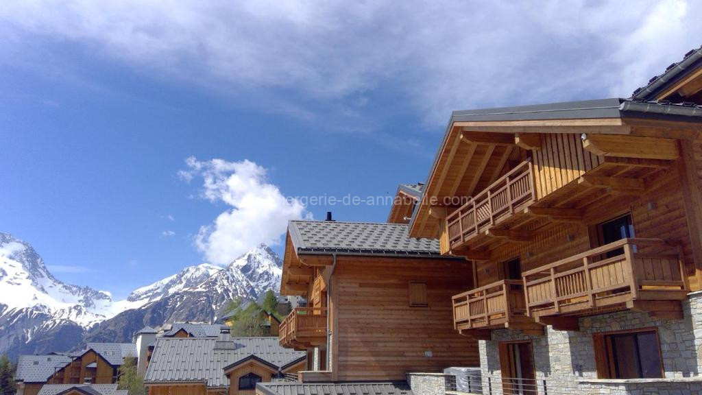 Photo de SUNWEB - Les Chalets Grizzly