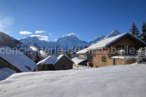 Chalet le Vertical - Chalet5*, sauna, jacuzzi, billard, balnéo, massage, pistes à 150 m à Les Deux Alpes